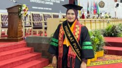 Kilau Prestasi dr. Adilla: Lulus Magister 1 Tahun 4 Bulan, Raih IPK 4,00 di Unila