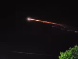 Benda Langit Mirip Komet Hebohkan Warga Lampung