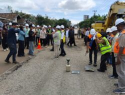 Di Bawah Terik, Harapan Itu Dibentangkan: Jalan Jabung–Labuhan Maringgai Jadi Nadi Baru Ekonomi Warga