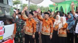 398 Jemaah Calhaj Lampura Dilepas Bupati
