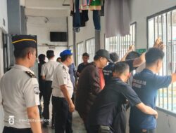Komitmen  HALINAR , Rutan Kelas II B Kotabumi Razia Kamar, Tes Urine Warga Binaan Dan Pegawai
