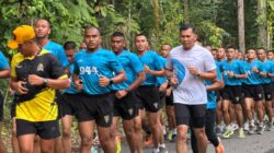 PANGDAM XXI/RI UJI FISIK PRAJURIT YONIF TP 944/RSC