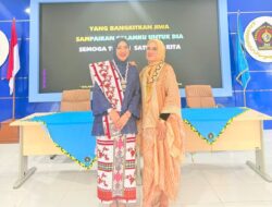 Pesona Busana Adat Saibatin Antar IKWI Lampung Raih Juara II Fashion Show Nasional