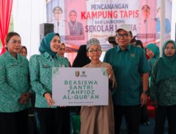 Canangkan Desa TAPIS dan Luncurkan Sekolah Lansia di Kampung Rukti Endah, Ketua TP PKK Lampung Dorong Pembangunan SDM Dimulai dari Desa