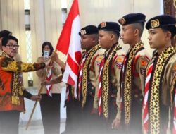 Bupati Hamartoni Lepas Kontingen Kwarcab Lampung Utara ke Jambore Nasional XII