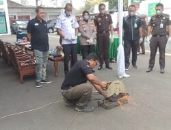 Kejari Lampura Musnahkan 37,694 gram Sabu Dan Sejumlah BB Lainnya Dari  Kasus Narkoba Yang Telah Inkracht