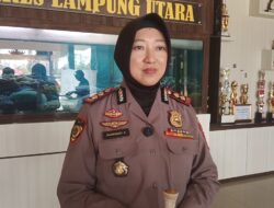 Polres Lampura Awasi  Antrean Pengisian BBM  Di Sejumlah SPBU